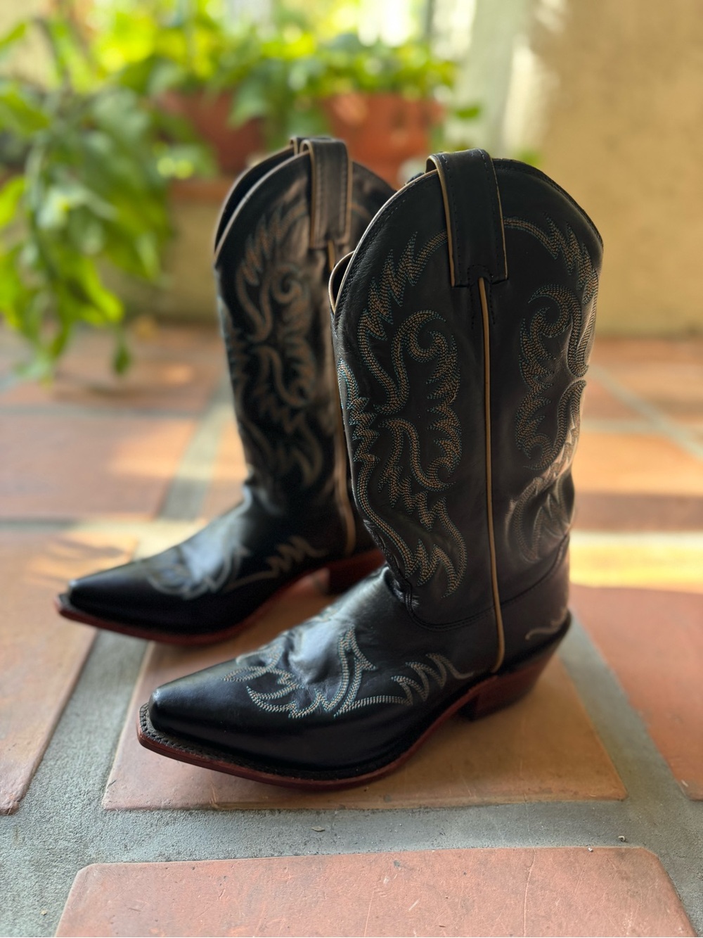 Classic Black Western Cowboy Boots - Men